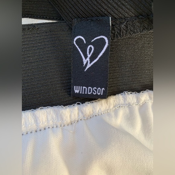 WINDSOR BLACK AND WHITE PARTY DRESS - S - Picture 8 of 10